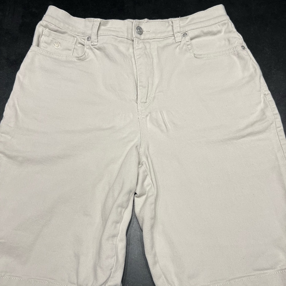 Gloria Vanderbilt Amanda All Around Slimming Effect Short size 10